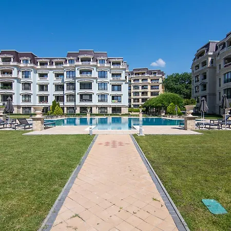 Carpe 1br Pool & Parking Apartament