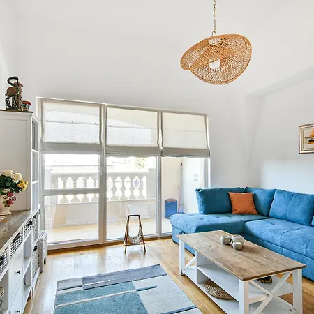 Apartament Carpe 1br Pool & Parking *