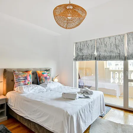 Carpe 1br Pool & Parking Apartament *