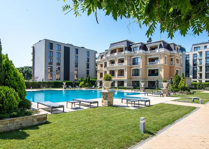 Carpe 1br Pool & Parking * 圣君士坦丁和海伦那
